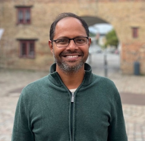 Dr. Vinodh Kumar Bandaru